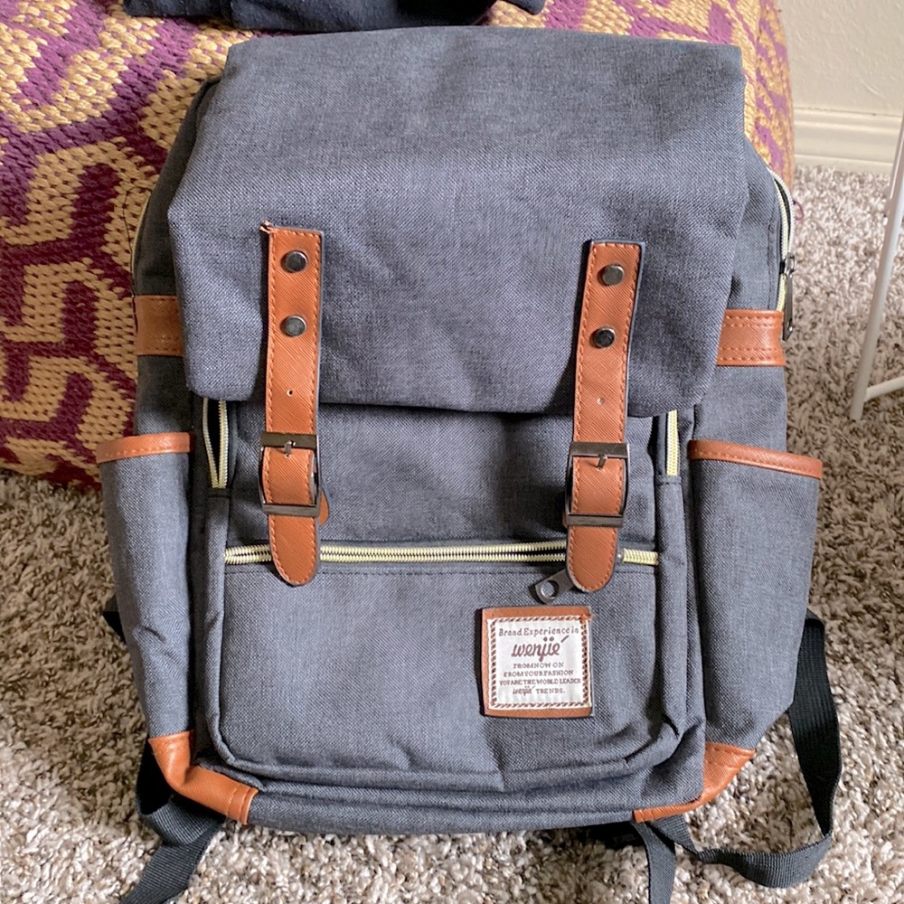 Wenjié Gray Laptop Backpack
